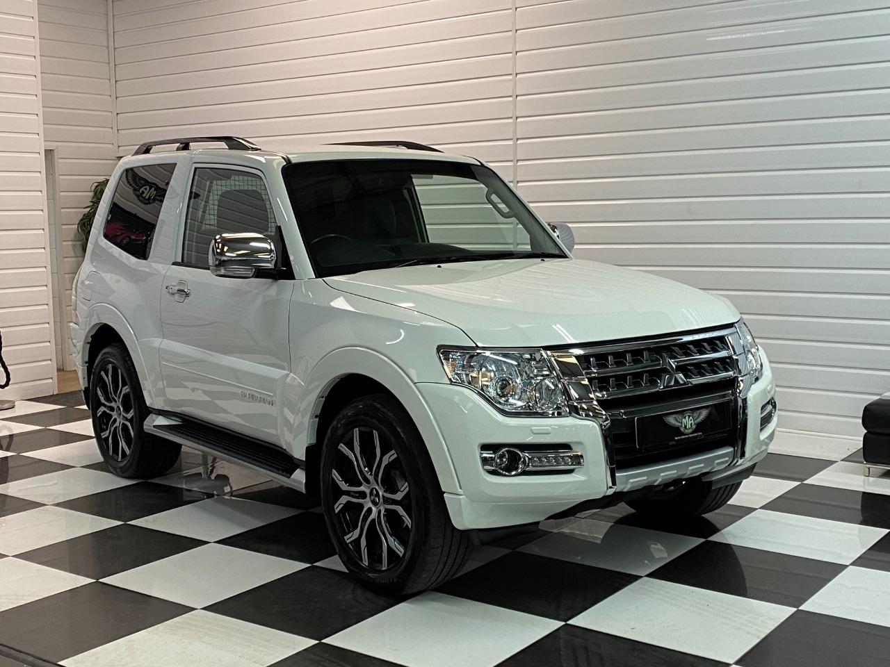 Mitsubishi Shogun 3.2 DI-DC 187 Barbarian Van Auto SUV Diesel White