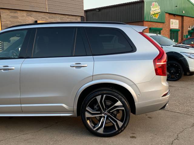 2020 Volvo XC90 2.0 B5P [250] R-Design Pro 5dr AWD Auto