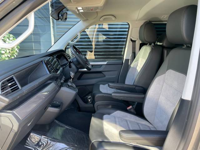 2022 Volkswagen Caravelle 2.0 BiTDi 204ps Executive DSG