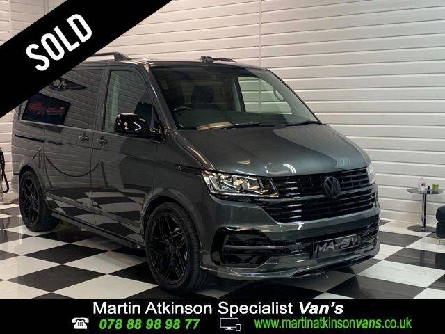 Volkswagen Transporter Shuttle 2.0 TDI 150PS DSG Automatic Minibus Diesel Indium Grey