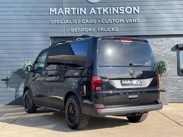 2022 Volkswagen Transporter Shuttle 2.0 150ps DSG 8 Seater