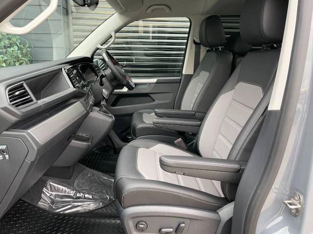 2022 Volkswagen Caravelle 2.0 BiTDi 204ps LWB DSG