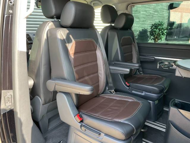 2017 Volkswagen Caravelle 2.0 BiTDi 204ps Executive 4Motion DSG