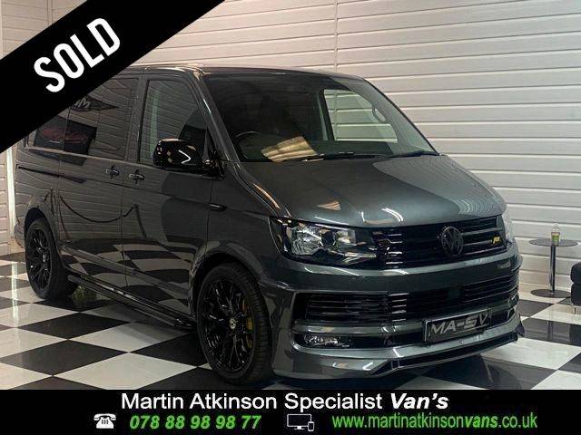 Volkswagen Transporter 2.0 TSi BMT 204 Highline Kombi Van DSG Crew Van Petrol Indium Grey