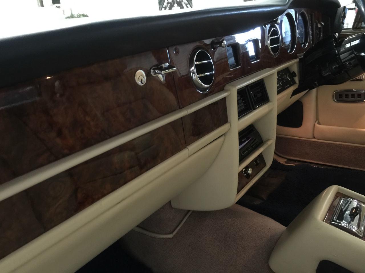 Rolls Royce Silver Spur 6.8 6750 V8 LWB Saloon Petrol Royal Blue