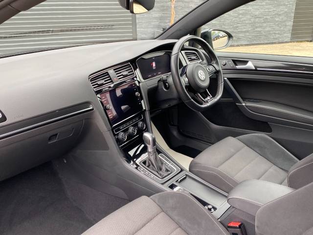 2019 Volkswagen Golf 2.0 TSi 300 R 3dr 4Motion DSG