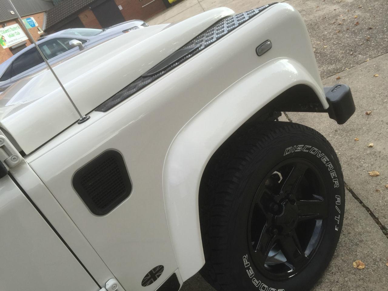 Land Rover Defender DEFENDER 110 2.4 TDCI STATIONWAGON Estate Diesel Alaska White