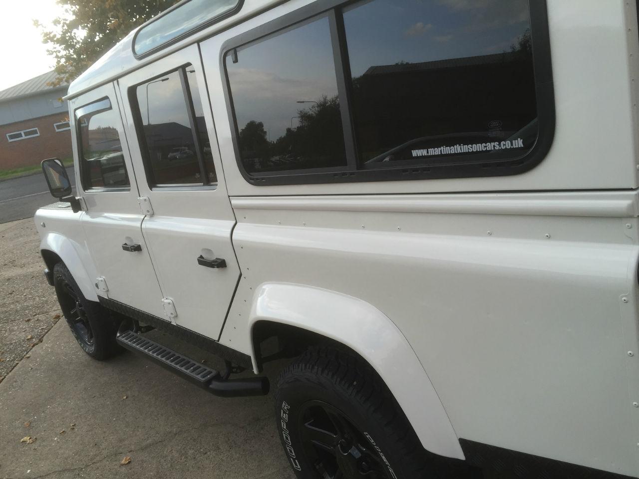 Land Rover Defender DEFENDER 110 2.4 TDCI STATIONWAGON Estate Diesel Alaska White