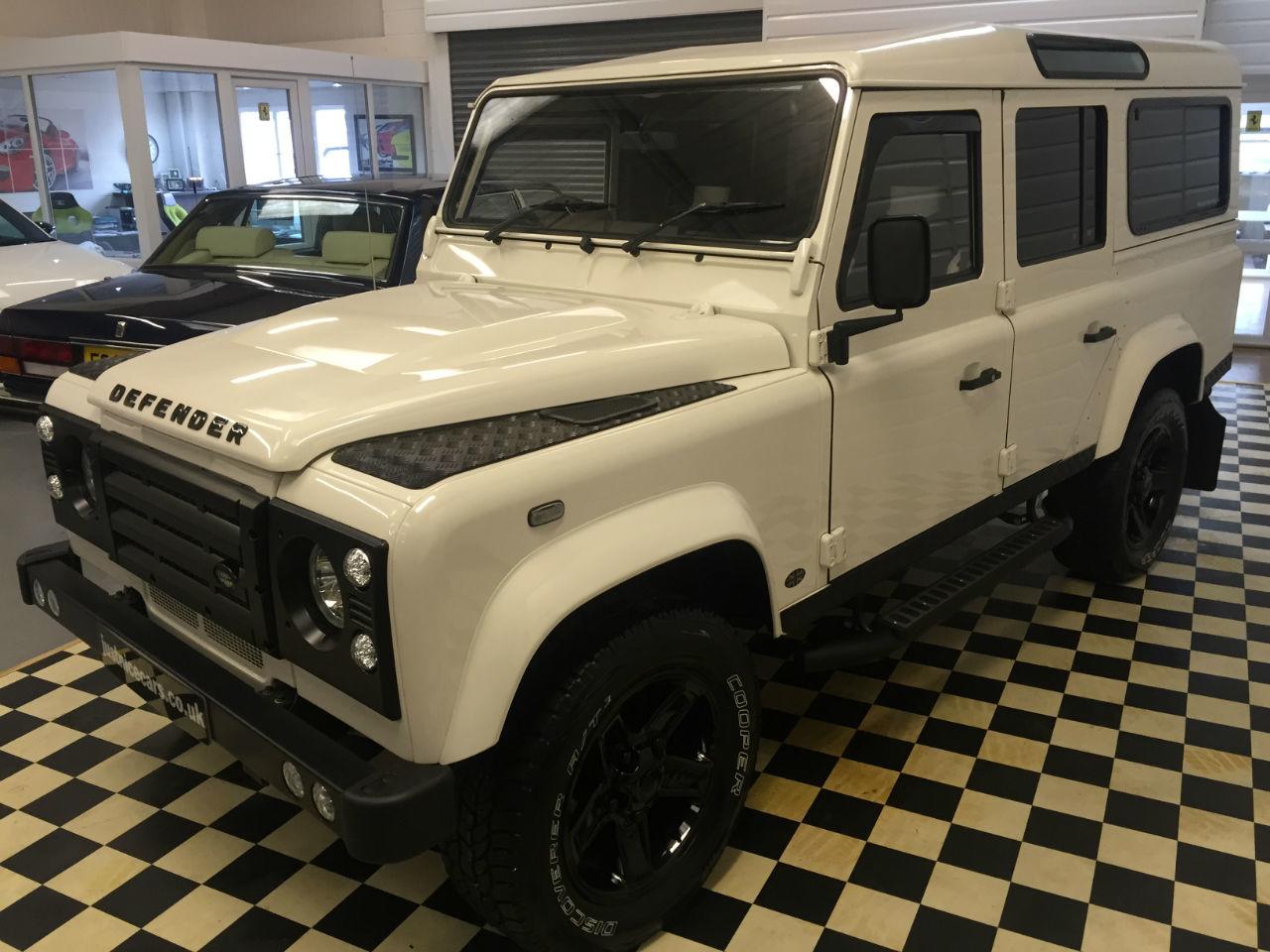 Land Rover Defender DEFENDER 110 2.4 TDCI STATIONWAGON Estate Diesel Alaska White