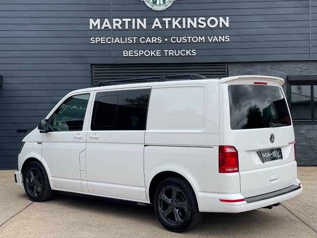 2018 Volkswagen Transporter 2.0 BiTDI 204ps Sportline Kombi Van DSG