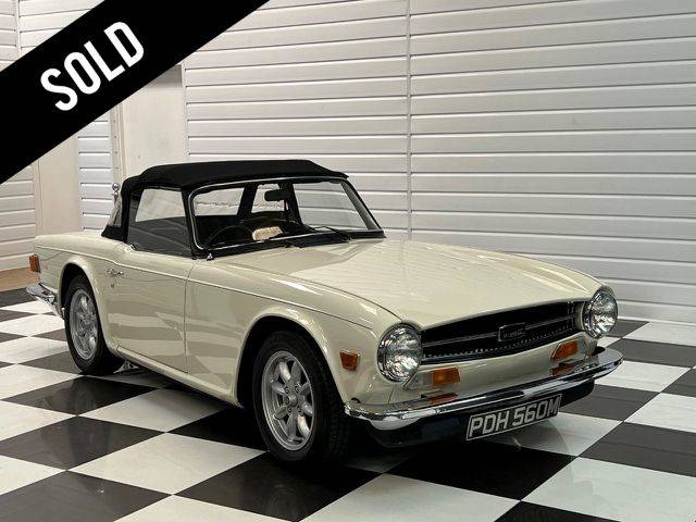 Triumph TR6 2.5 Pi Manual Coupe Petrol Old English White