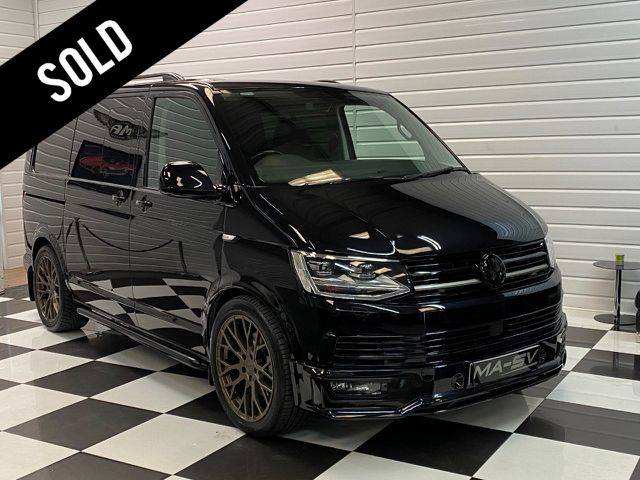 Volkswagen Transporter 2.0 TSI 204ps Highline Kombi Van DSG Combi Van Petrol Black