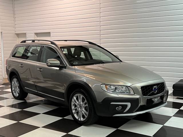 2015 Volvo XC70 2.4 SE LUX D5 AWD AUTO