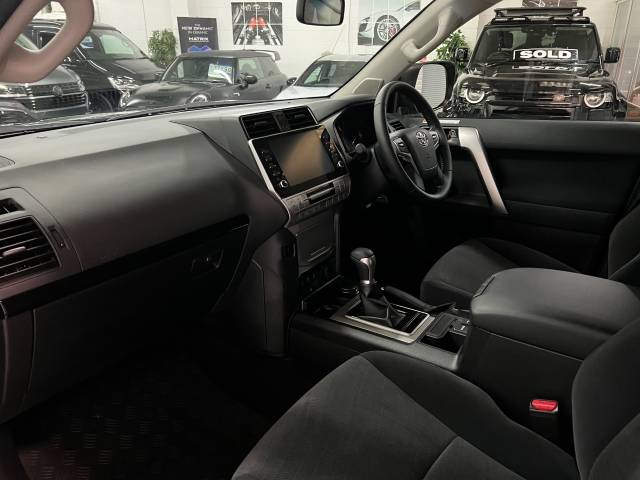 2022 Toyota Land Cruiser MA-SV BLACK EDITION COMMERCIAL LCV VAN 2.8 D-4D 204 Active 5dr Auto LWB