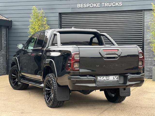 2022 Toyota Hilux MA-SV Black Edition Hilux Invincible X 2.8 D-4D Automatic