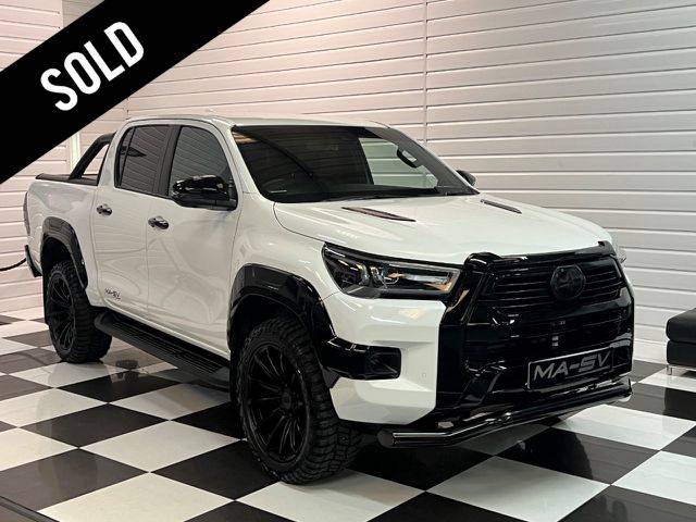 Toyota Hilux MA-SV Black Edition Invincible X Double Cab Pick Up 2.8 D-4D Auto Pick Up Diesel Pure White