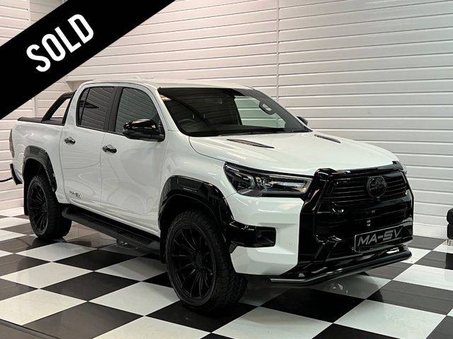 Toyota Hilux MA-SV Black Edition Invincible X D/Cab Pick Up 2.8 D-4D Auto Pick Up Diesel White