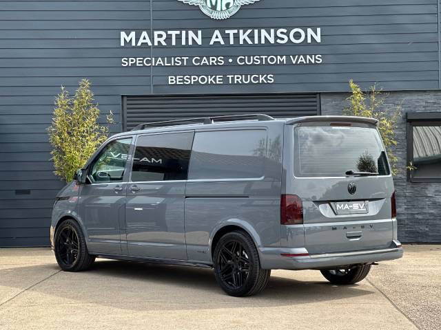 2023 Volkswagen Transporter 2.0 TDI 150ps Highline Kombi Van DSG LWB