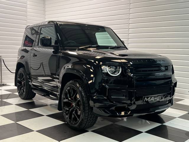 2023 Land Rover Defender 90 3.0 D250 MA-SV Black Edition Hard Top Commerical 3 Seat