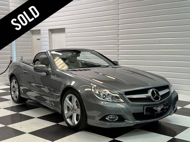 Mercedes-Benz SL Class SL350 3.5 V6 2dr Auto Convertible Petrol Palladium Silver