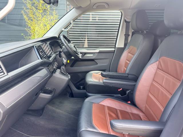 2020 Volkswagen Caravelle 2.0 TDI Executive 150ps 5dr DSG