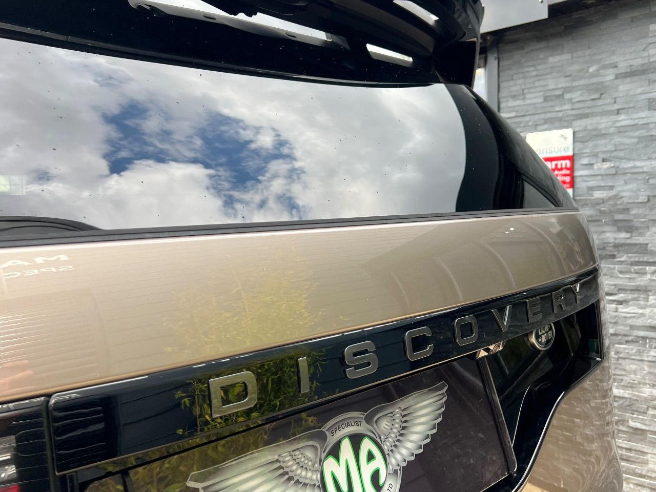 Land Rover Discovery D300 R-Dynamic HSE Commercial LCV Auto 3.0