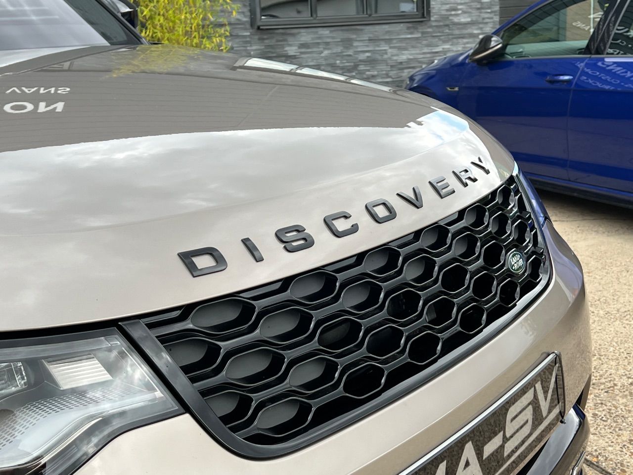 Land Rover Discovery D300 R-Dynamic HSE Commercial LCV Auto 3.0