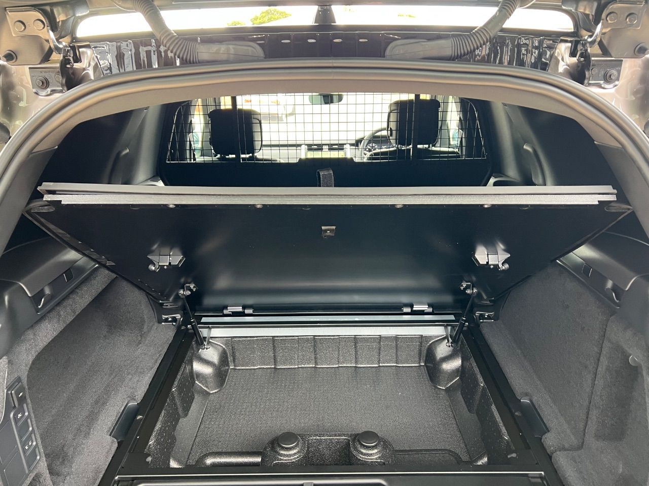 Land Rover Discovery D300 R-Dynamic HSE Commercial LCV Auto 3.0