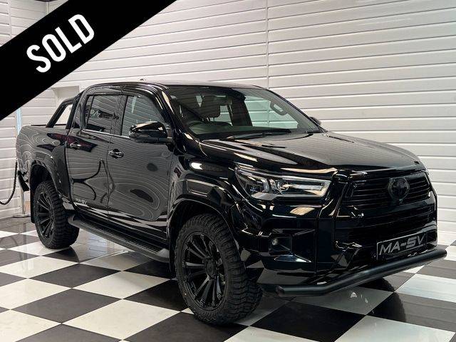 Toyota Hilux MA-SV Black Edition Invincible X D/Cab Pick Up 2.8 D-4D Auto Pick Up Diesel Galaxy Black