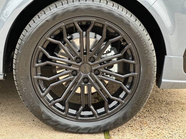 2023 Volkswagen Transporter 2.0 TDI 150ps Kombi  4MOTION