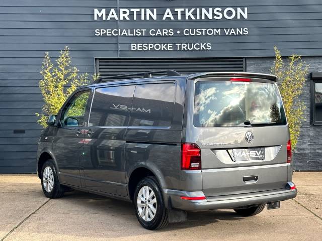 2020 Volkswagen Transporter 2.0 TDi 150ps Highline Van DSG SWB