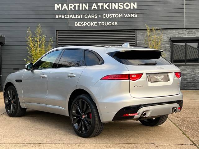 2016 Jaguar F-Pace 3.0d V6 1st Edition 5dr Auto AWD