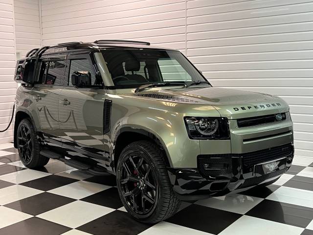 Land Rover Defender 3.0 D250 X-Dynamic SE 110 5dr Auto Estate Diesel Pangea Green Metallic