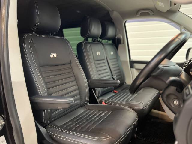 2017 Volkswagen Transporter 2.0 TDi BMT 150 Highline Kombi Van DSG