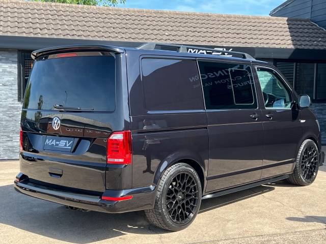 2017 Volkswagen Transporter 2.0 TDi BMT 150 Highline Kombi Van DSG