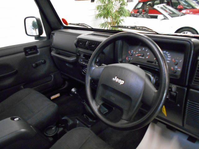 Jeep Wrangler 4.0 Sport 2dr 4X4 6 SPEED SOFT TOP~28000 MILES~ Convertible Petrol Sapphire Blue Metallic