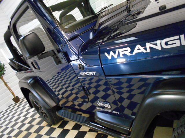 Jeep Wrangler 4.0 Sport 2dr 4X4 6 SPEED SOFT TOP~28000 MILES~ Convertible Petrol Sapphire Blue Metallic