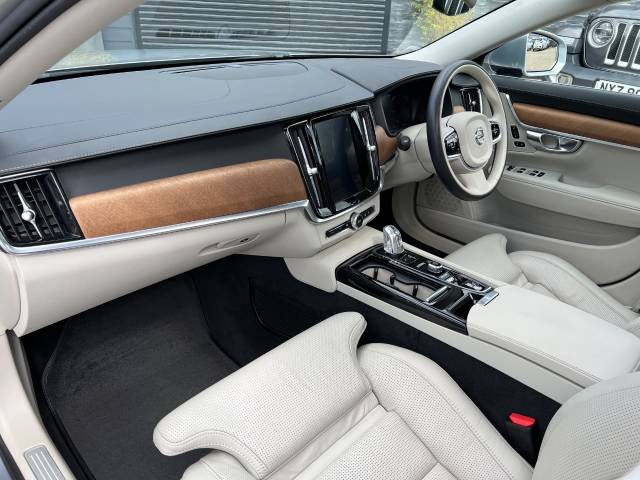 2017 Volvo V90 2.0 T8 Hybrid Inscription Pro 5dr AWD Geartronic