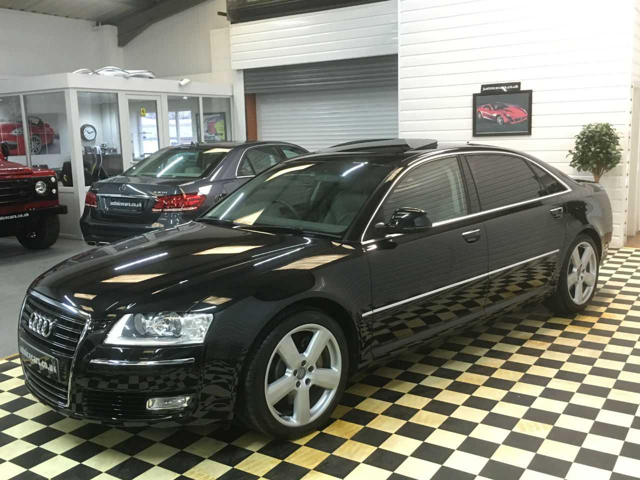 Audi A8 4.2 FSI Quattro SE 4dr Tip Auto Saloon Petrol Black