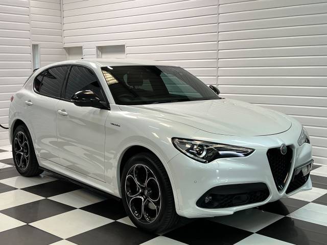 2022 Alfa Romeo Stelvio 2.2 D 210 Veloce 5dr Auto
