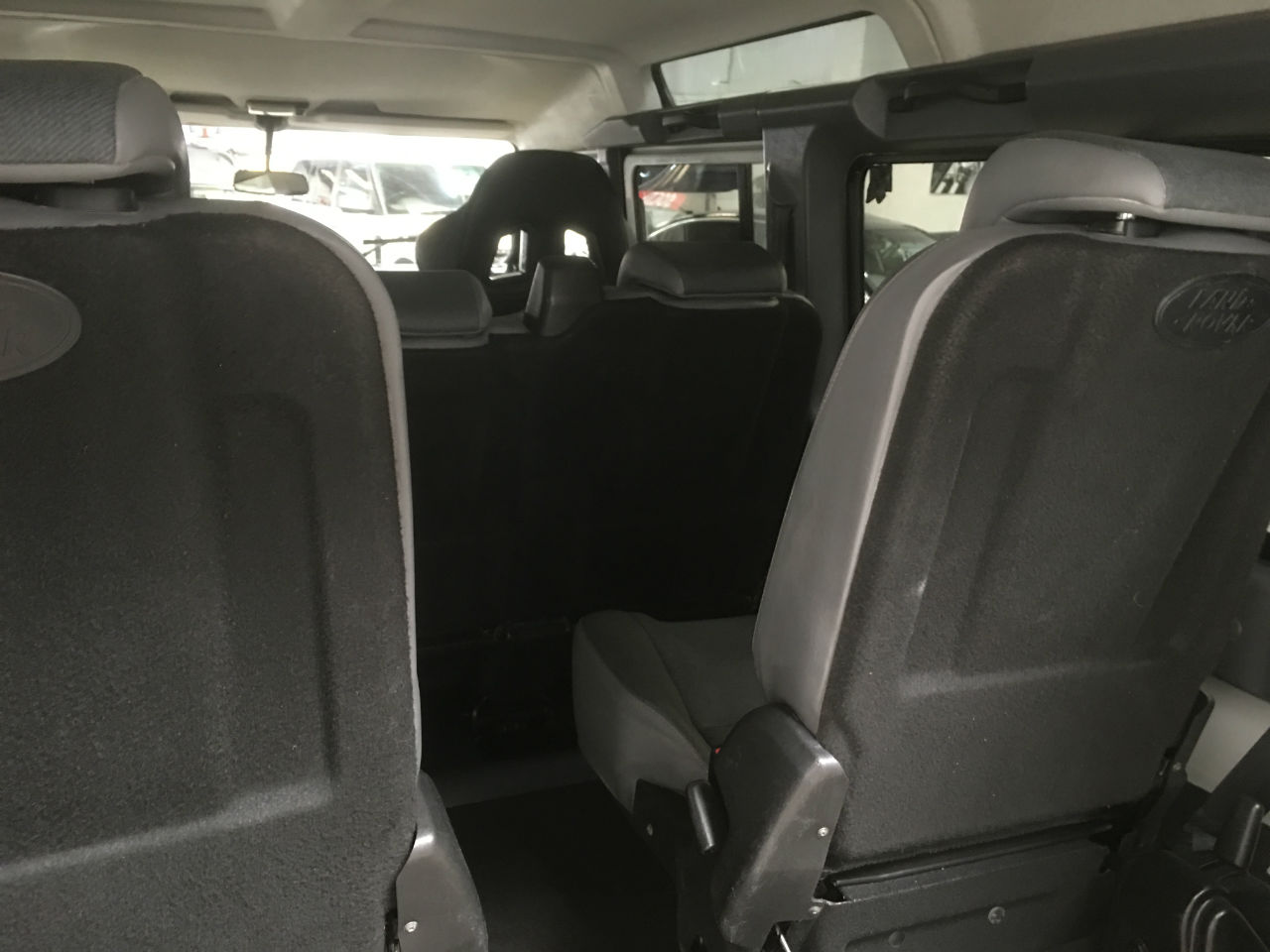 Land Rover Defender Defender 110 LHD (Left Hand Drive) 2.4 TDCi Station Wagon 7 Seater 5dr Estate Diesel Fuji White