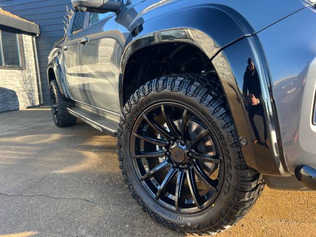 2024 Volkswagen Amarok (74) 2024 Volkswagen Amarok 3.0 TDI V6 MA-SV Black Edition Style Premium Pack 4Motion
