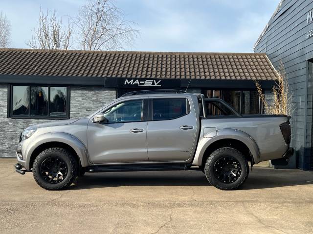 2021 Nissan Navara MA-SV Black Edition Double Cab Pick Up Tekna 2.3dCi 190 TT 4WD Auto