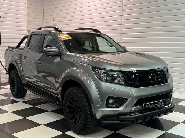 2021 Nissan Navara MA-SV Black Edition Double Cab Pick Up Tekna 2.3dCi 190 TT 4WD Auto