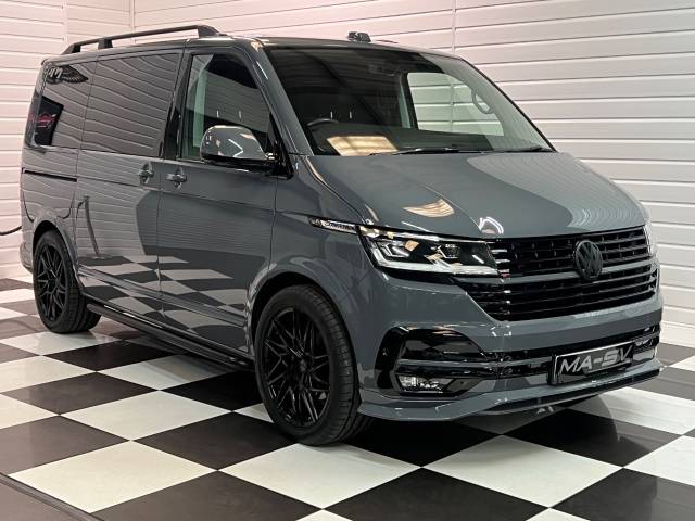 Volkswagen Caravelle 2.0 TDI Executive 204 4MOTION 5dr DSG Minibus Diesel Grey
