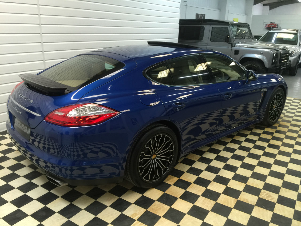 Porsche Panamera 3.6 V6 PDK AUTO Hatchback Petrol Aqua Blue Metallic