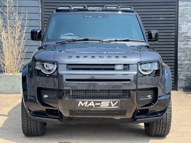 2025 Land Rover Defender 90 3.0 D250 Hard Top X-Dynamic SE Auto (BESPOKE STYLING)