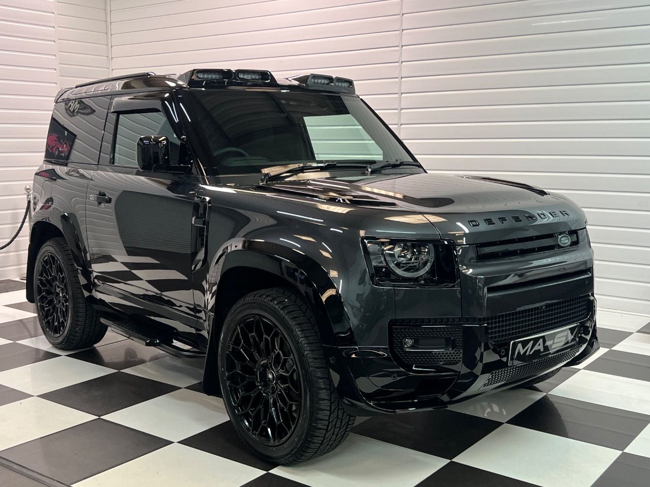 2025 Land Rover Defender