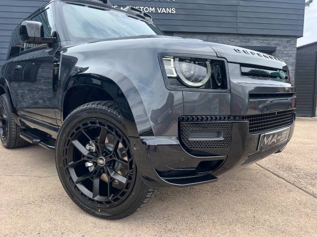2025 Land Rover Defender 0.0 90 3.0 D250 Hard Top S Auto (BESPOKE STYLING)