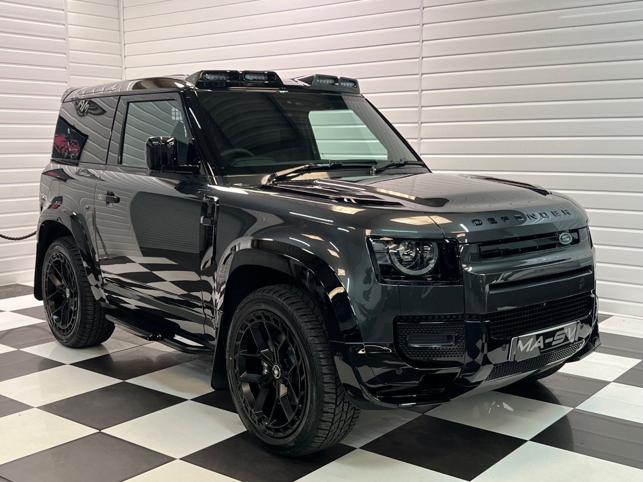 2025 Land Rover Defender
